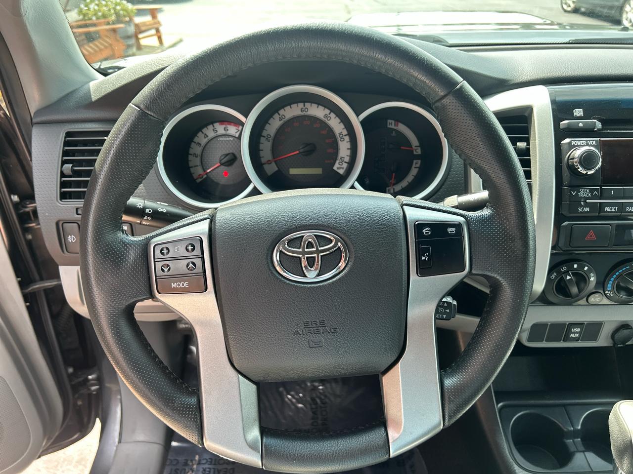 Toyota Tacoma 4WD Access Cab V6 AT TRD Sport (Natl) 2012