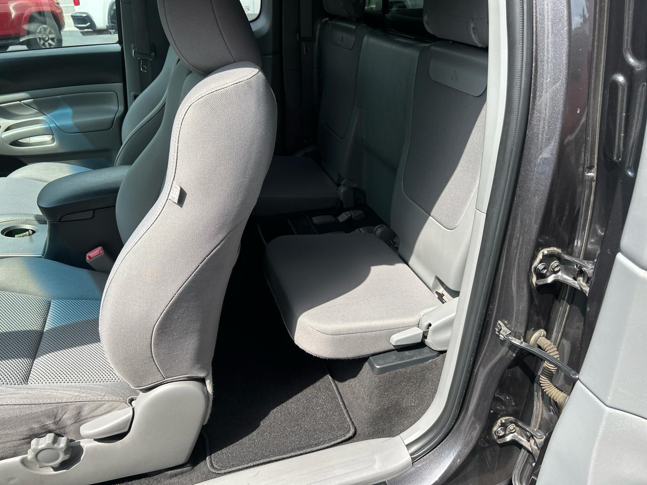 Toyota Tacoma 4WD Access Cab V6 AT TRD Sport (Natl) 2012