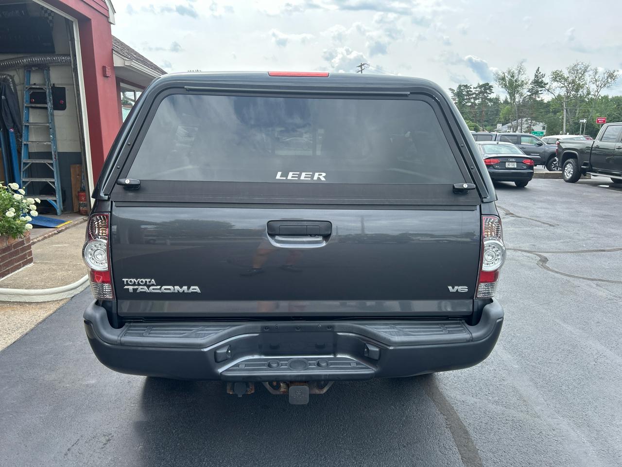 Toyota Tacoma 4WD Access Cab V6 AT TRD Sport (Natl) 2012