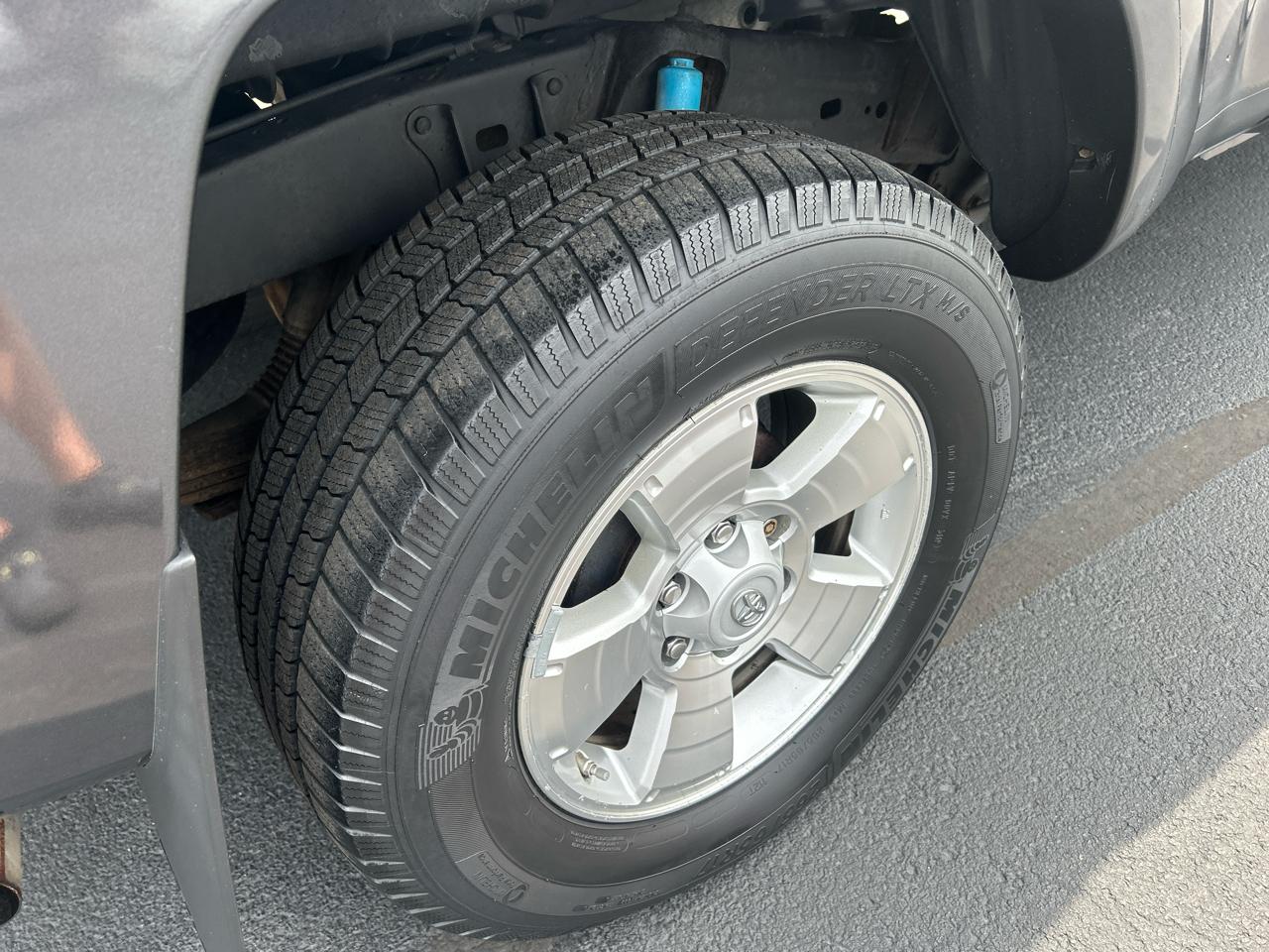 Toyota Tacoma 4WD Access Cab V6 AT TRD Sport (Natl) 2012