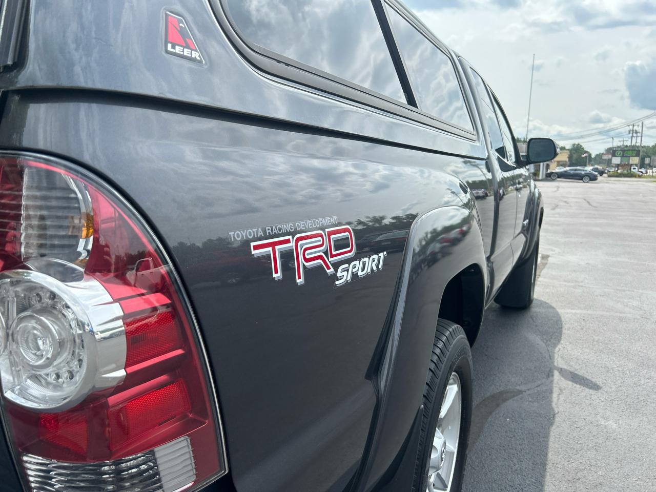 Toyota Tacoma 4WD Access Cab V6 AT TRD Sport (Natl) 2012
