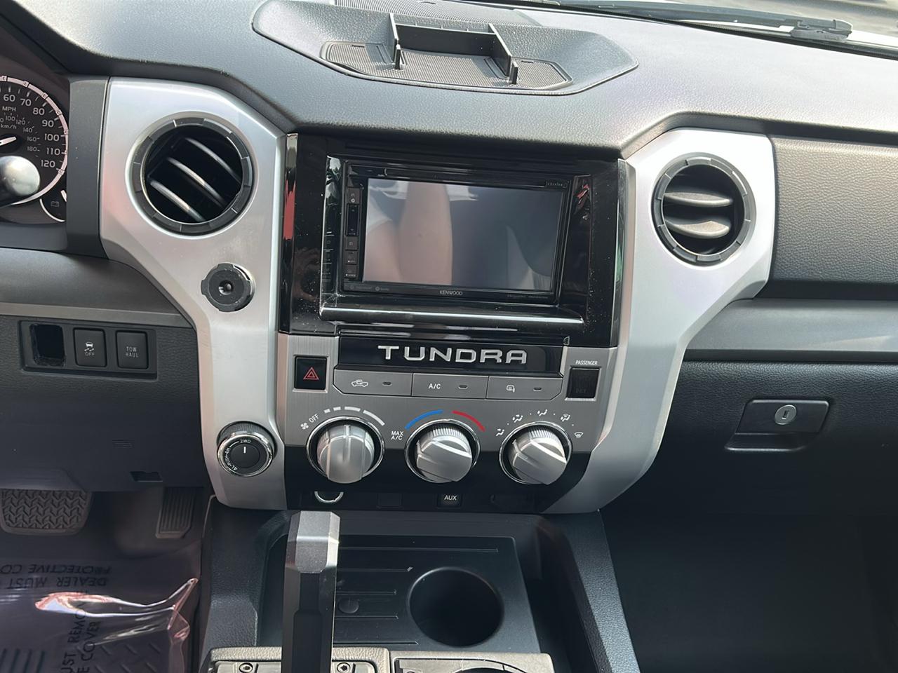 Toyota Tundra 4WD Truck Double Cab 5.7L V8 6-Spd AT SR5 (Natl) 2014