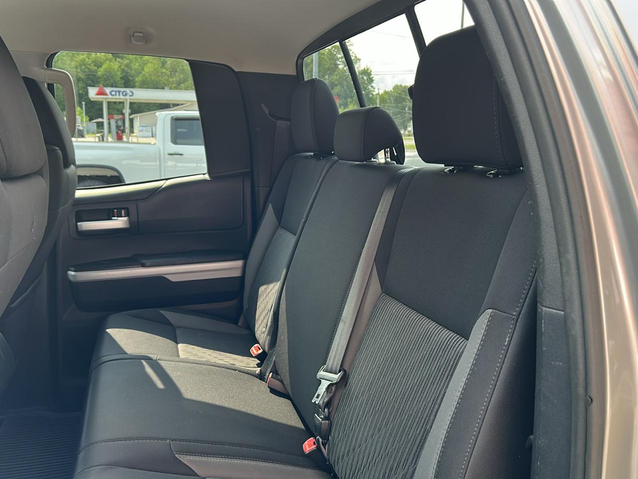 Toyota Tundra 4WD Truck Double Cab 5.7L V8 6-Spd AT SR5 (Natl) 2014