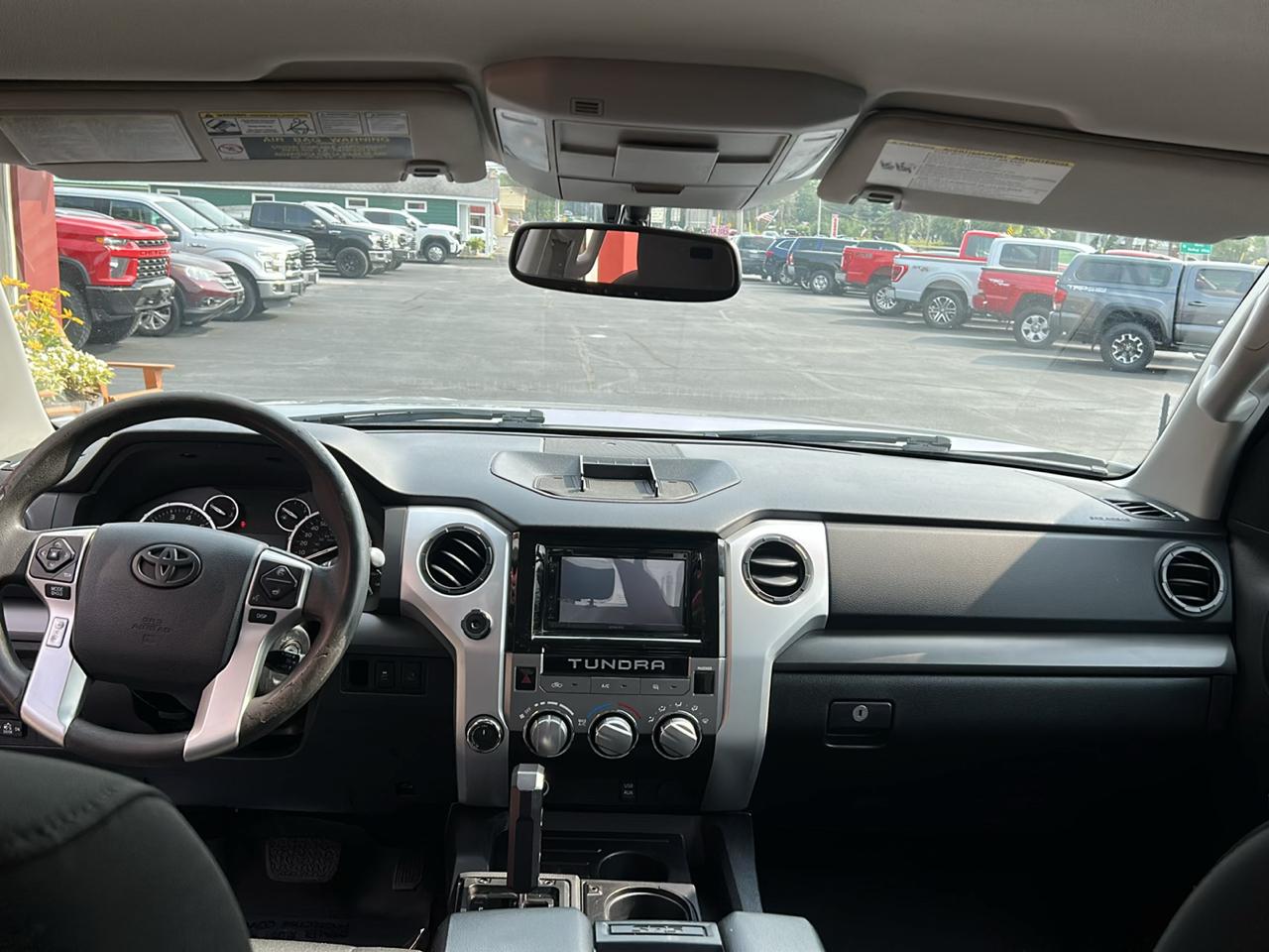 Toyota Tundra 4WD Truck Double Cab 5.7L V8 6-Spd AT SR5 (Natl) 2014