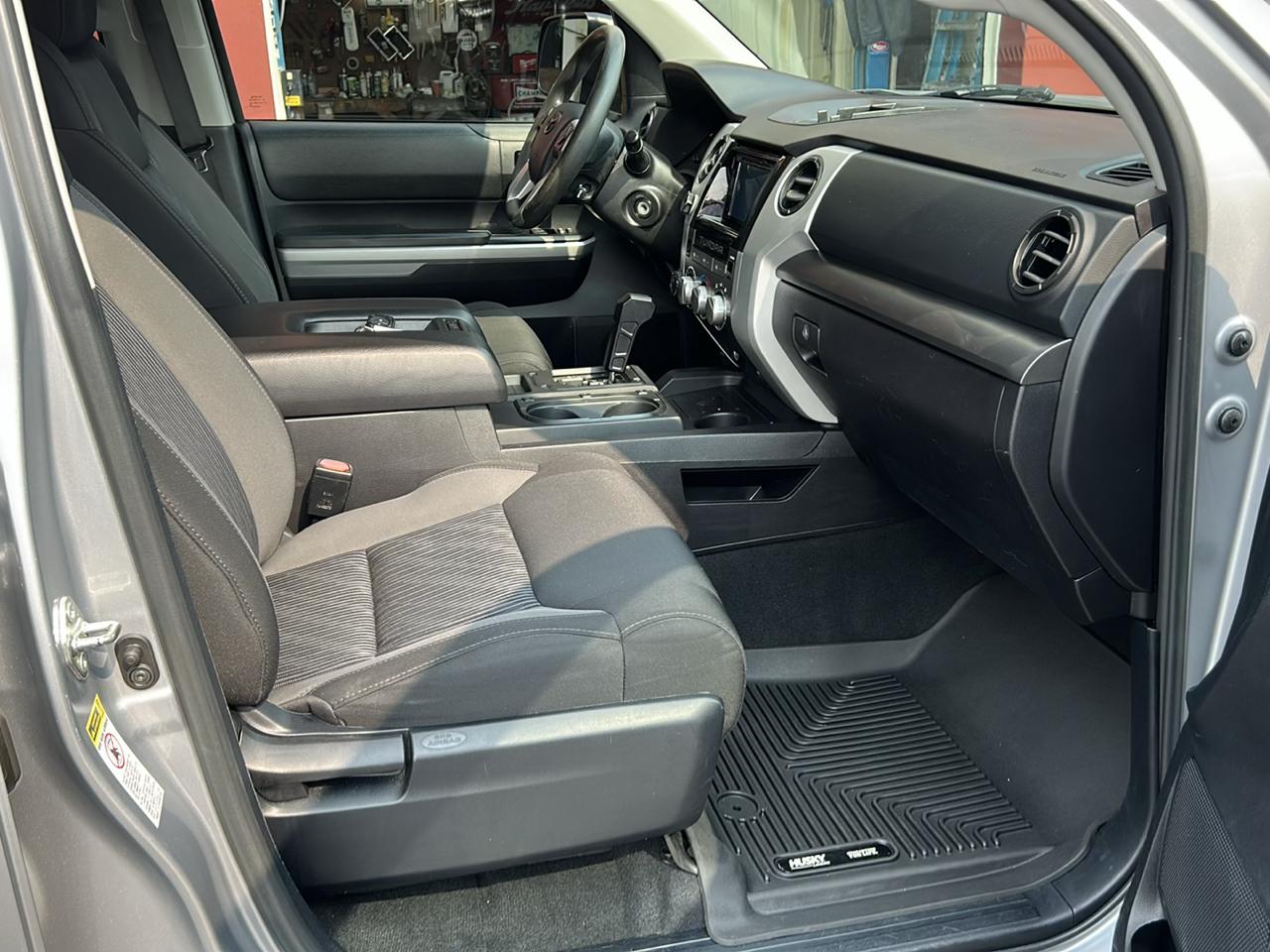 Toyota Tundra 4WD Truck Double Cab 5.7L V8 6-Spd AT SR5 (Natl) 2014