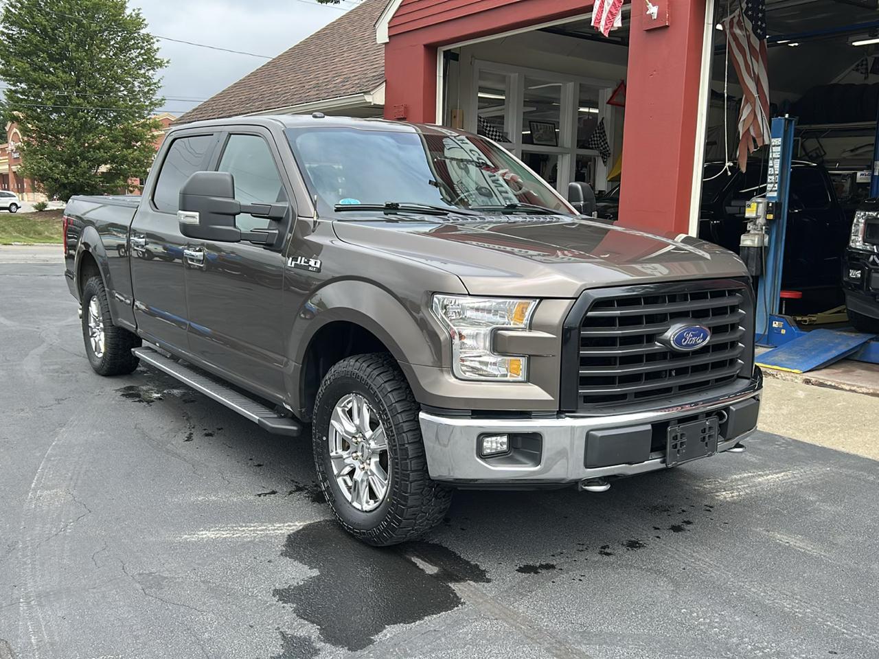 Ford F-150 4WD SuperCrew 145" XLT 2016