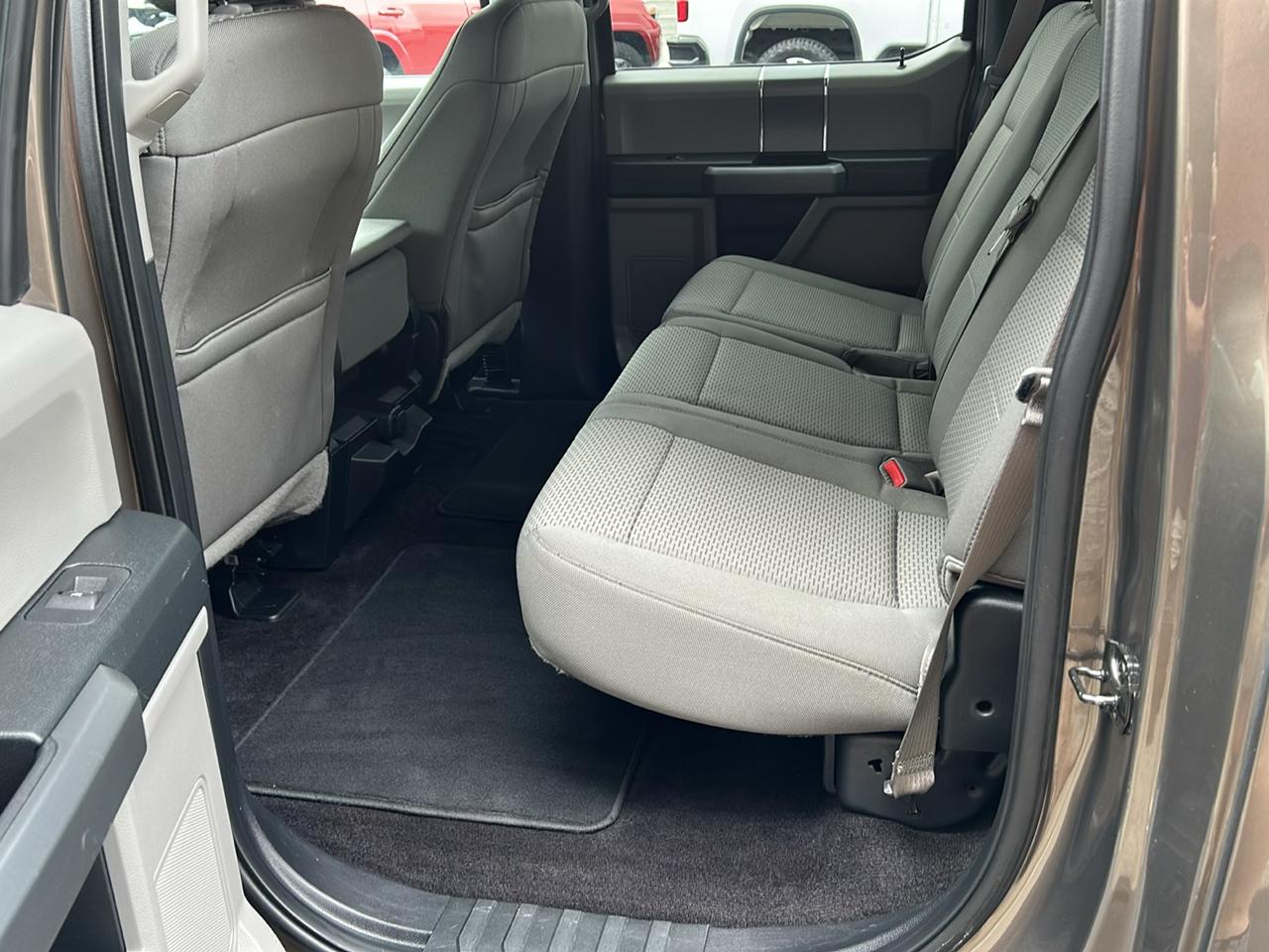 Ford F-150 4WD SuperCrew 145" XLT 2016