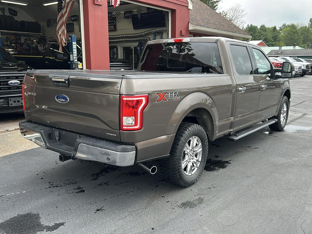 Ford F-150 4WD SuperCrew 145" XLT 2016