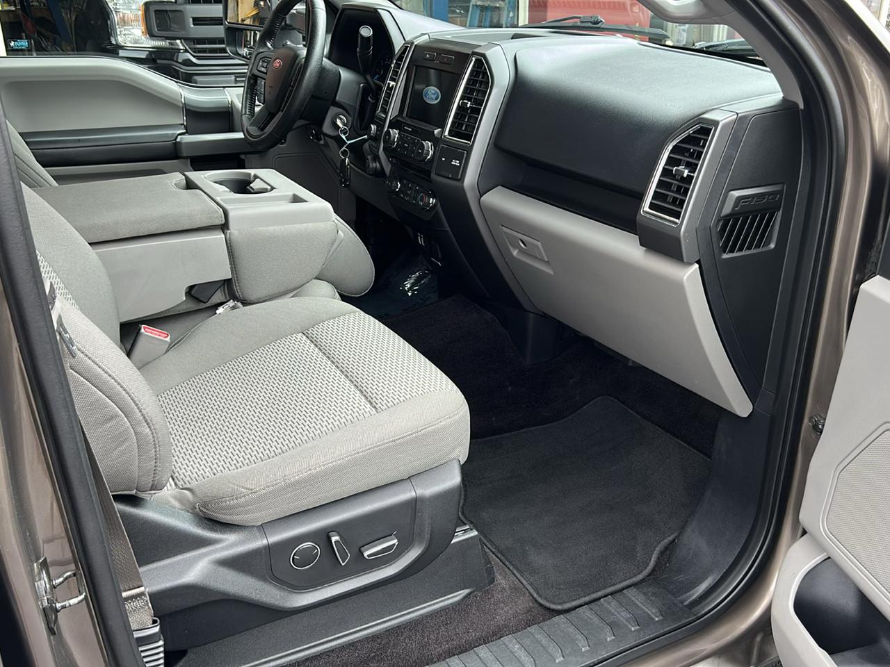 Ford F-150 4WD SuperCrew 145" XLT 2016