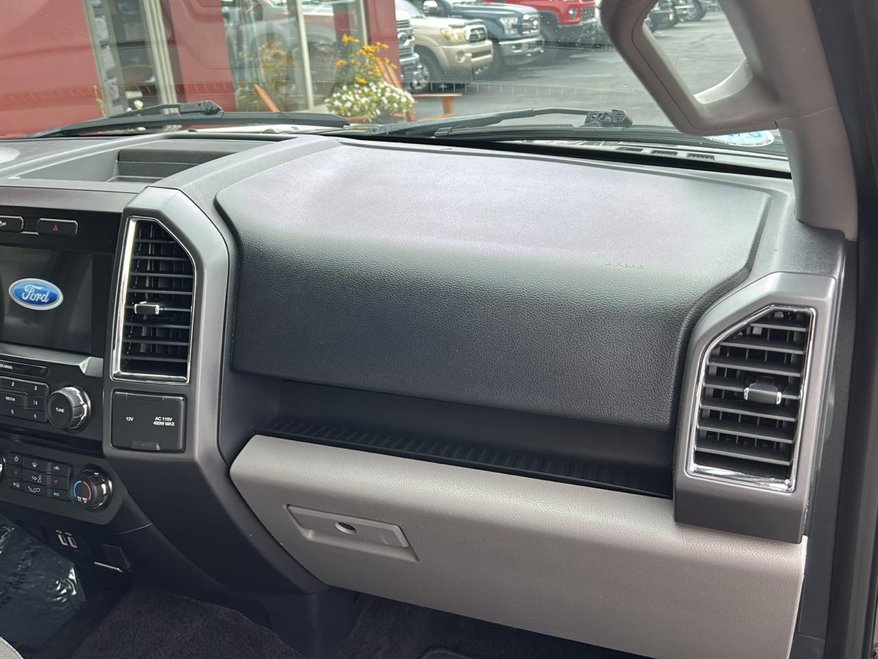Ford F-150 4WD SuperCrew 145" XLT 2016
