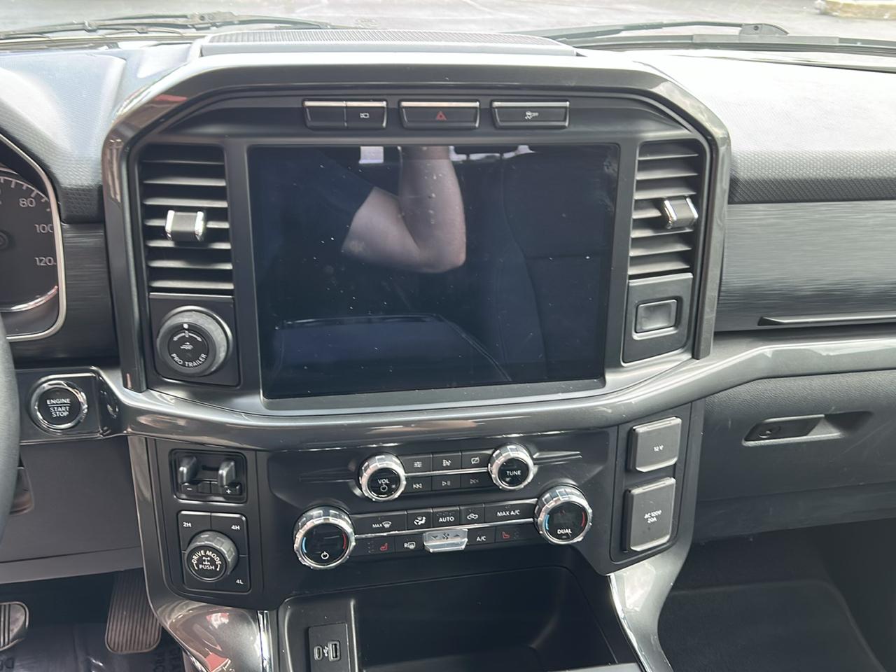 Ford F-150 4WD SuperCrew 145" XLT 2021