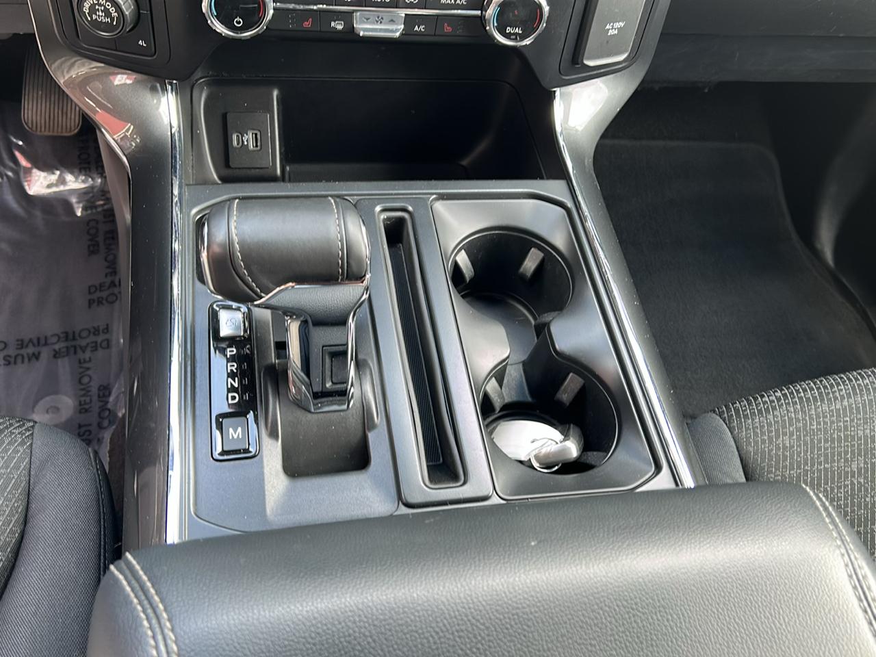 Ford F-150 4WD SuperCrew 145" XLT 2021