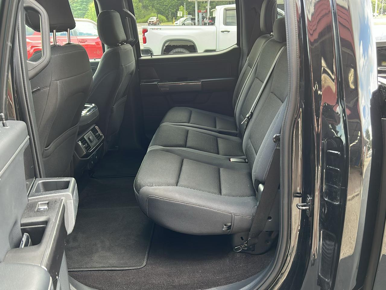 Ford F-150 4WD SuperCrew 145" XLT 2021