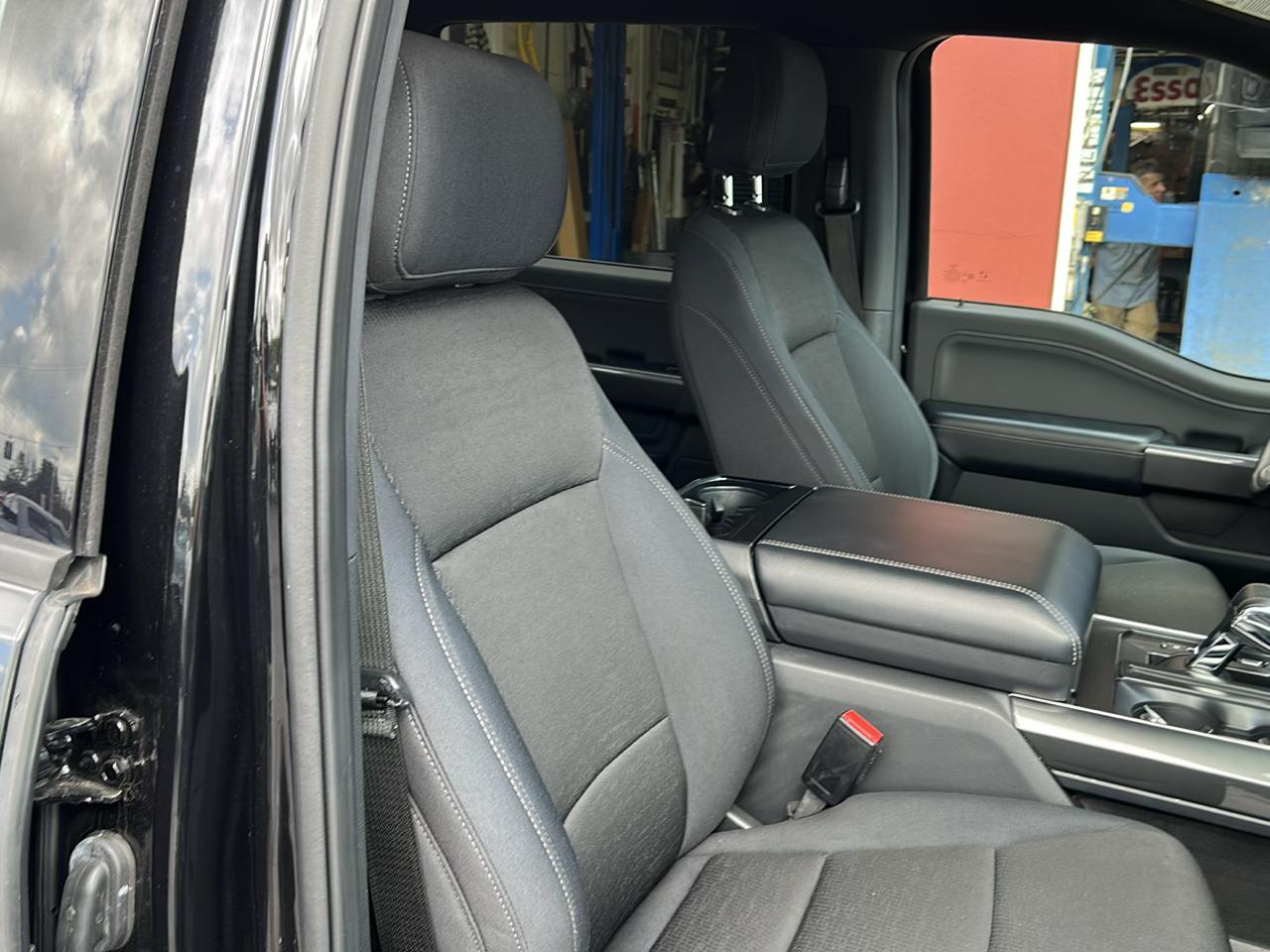 Ford F-150 4WD SuperCrew 145" XLT 2021