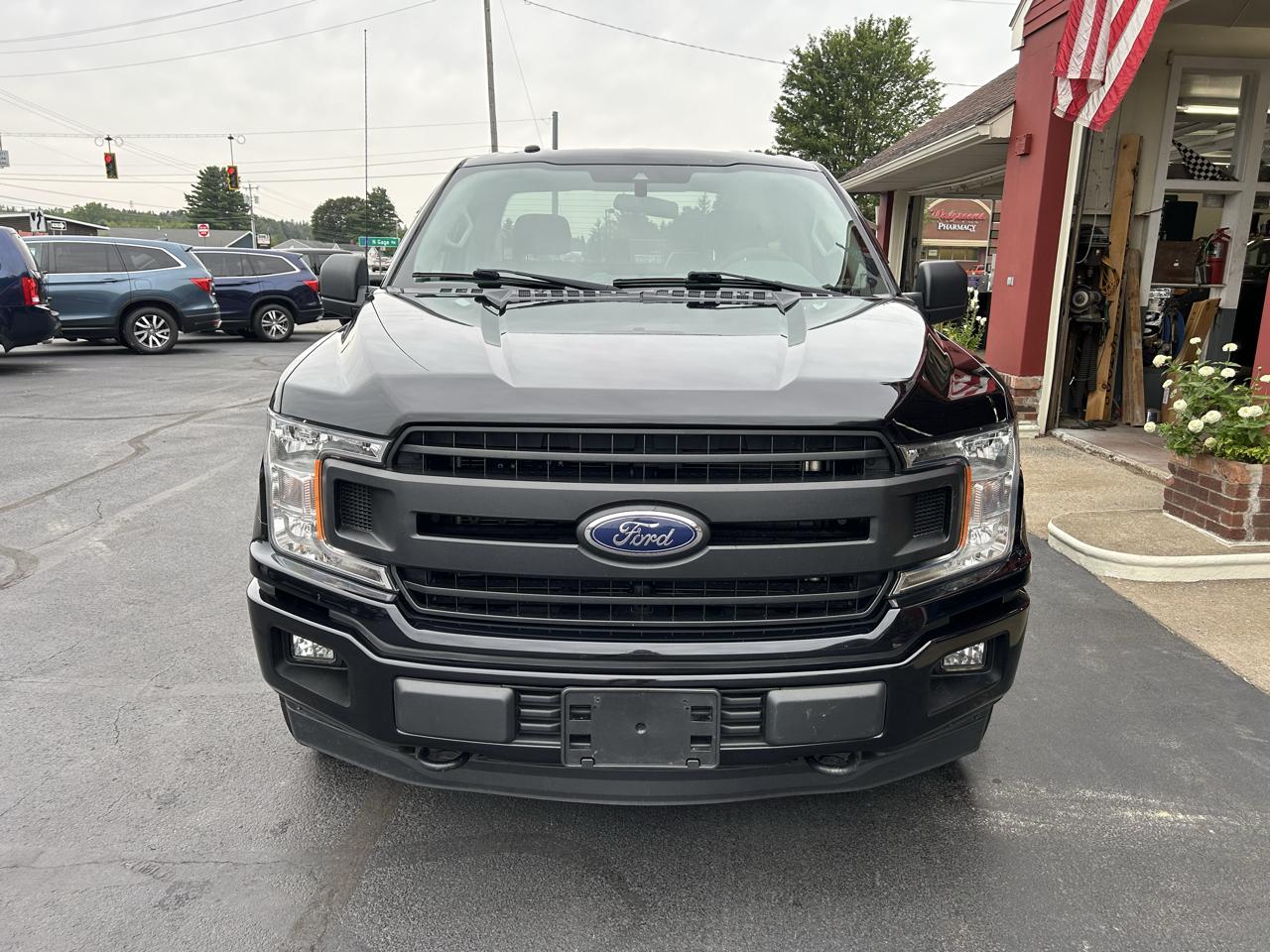 Ford F-150 4WD Reg Cab 145" XL 2019