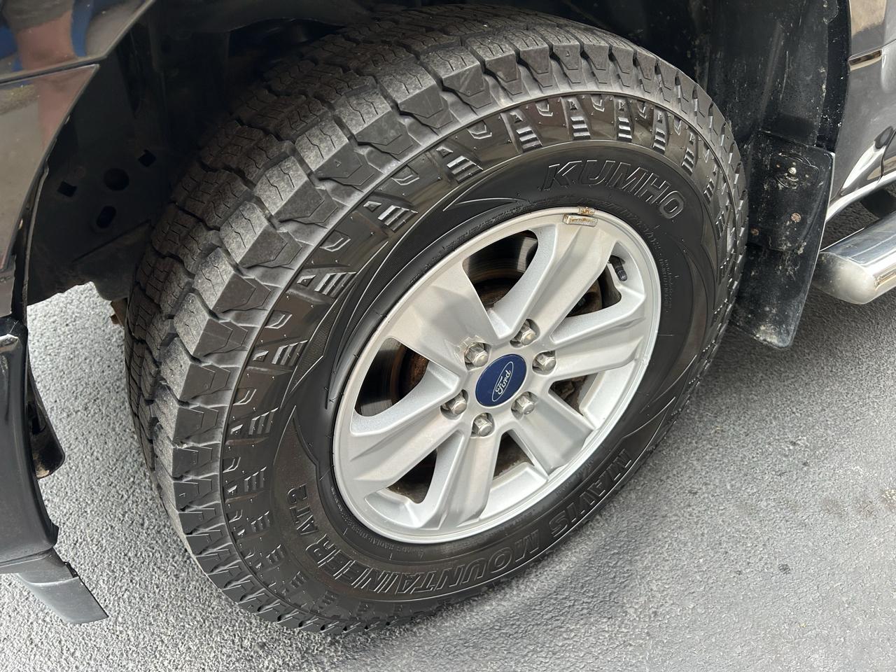 Ford F-150 4WD Reg Cab 145" XL 2019