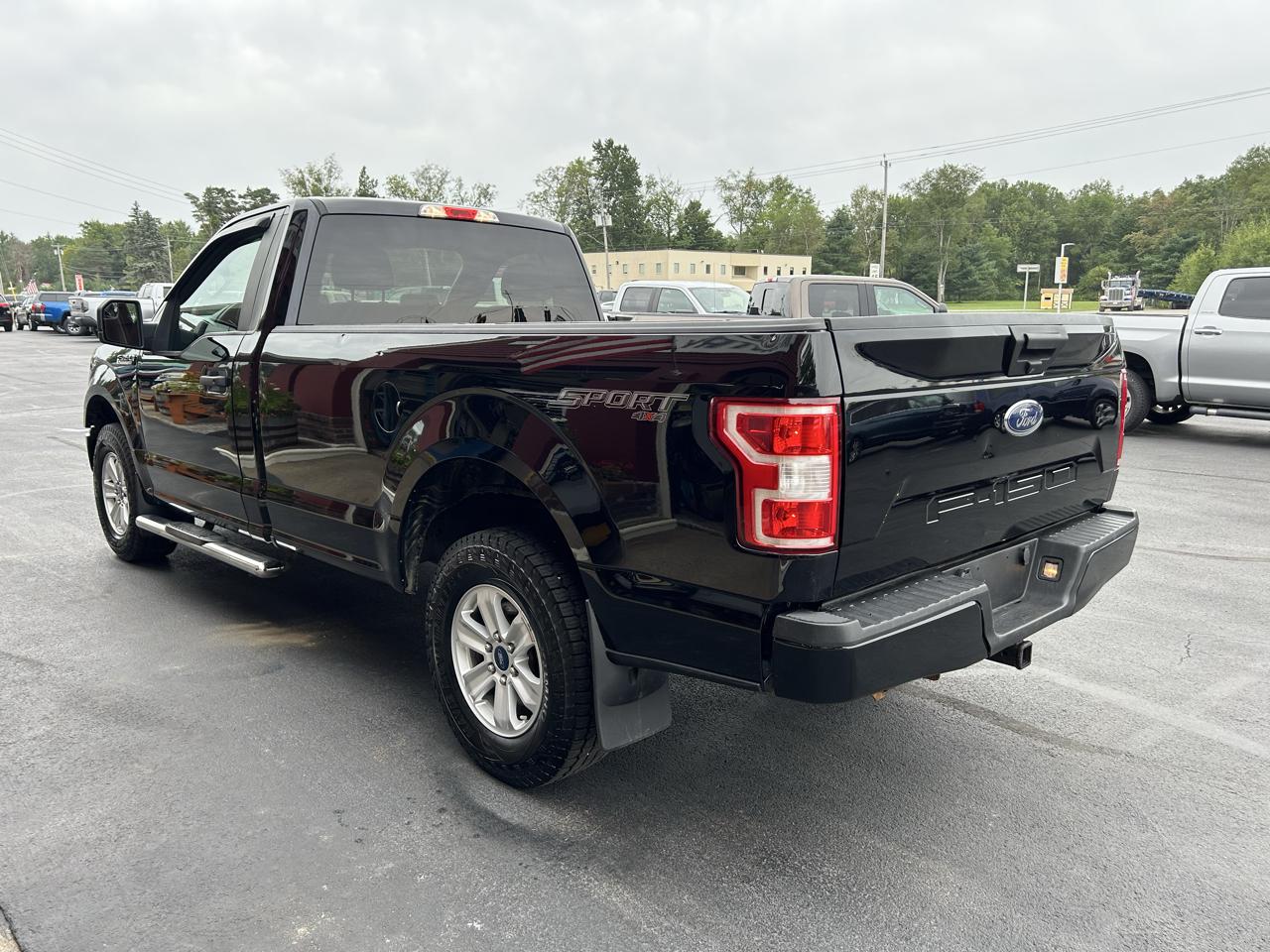 Ford F-150 4WD Reg Cab 145" XL 2019