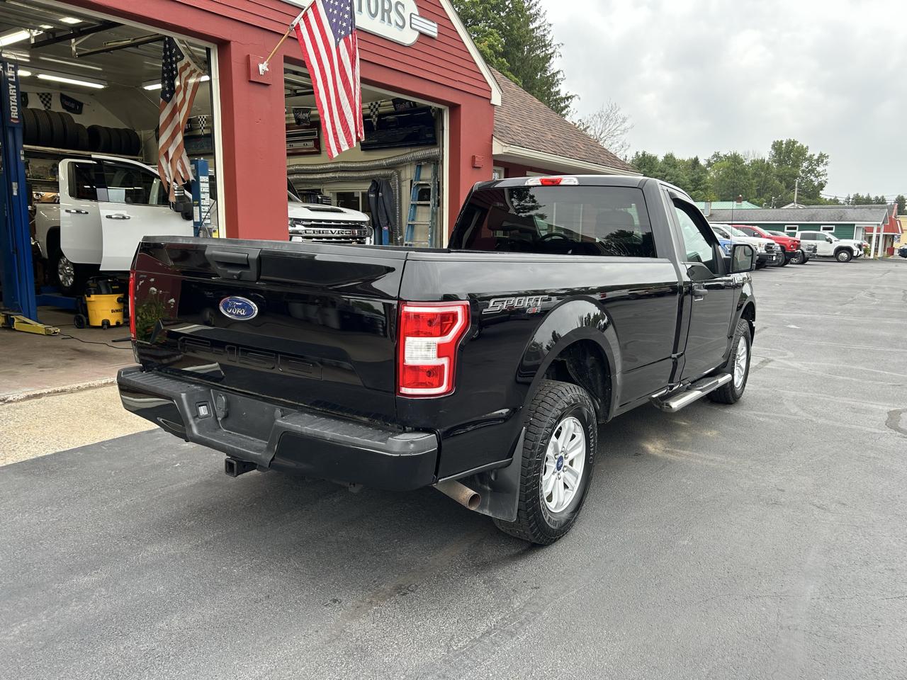 Ford F-150 4WD Reg Cab 145" XL 2019