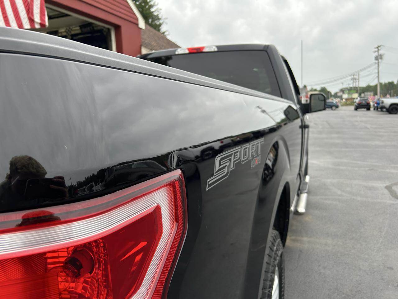 Ford F-150 4WD Reg Cab 145" XL 2019