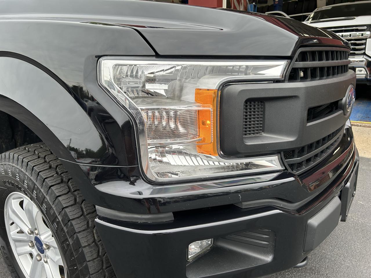 Ford F-150 4WD Reg Cab 145" XL 2019