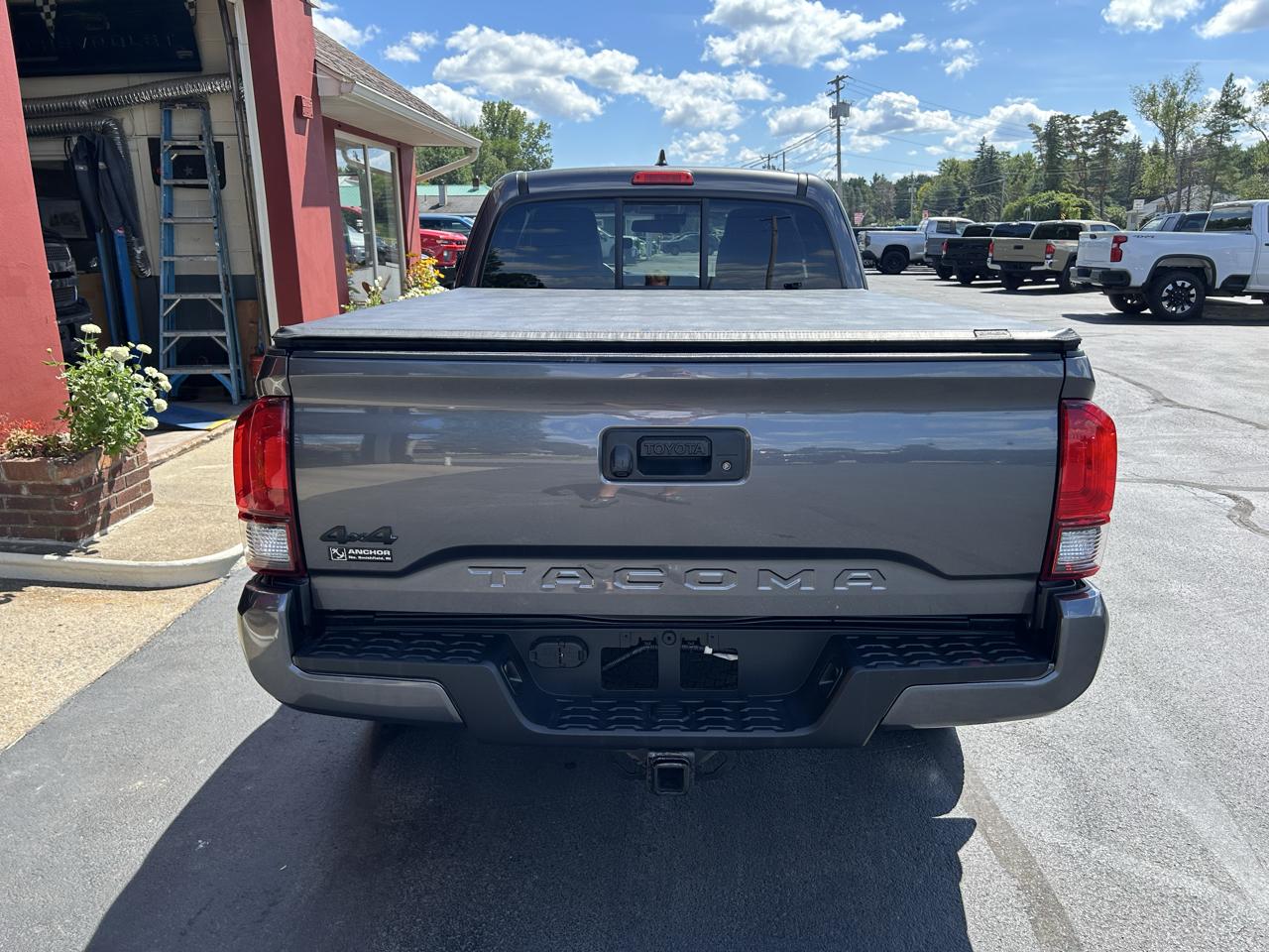 Toyota Tacoma 4WD SR5 Access Cab 6' Bed V6 AT (Natl) 2019