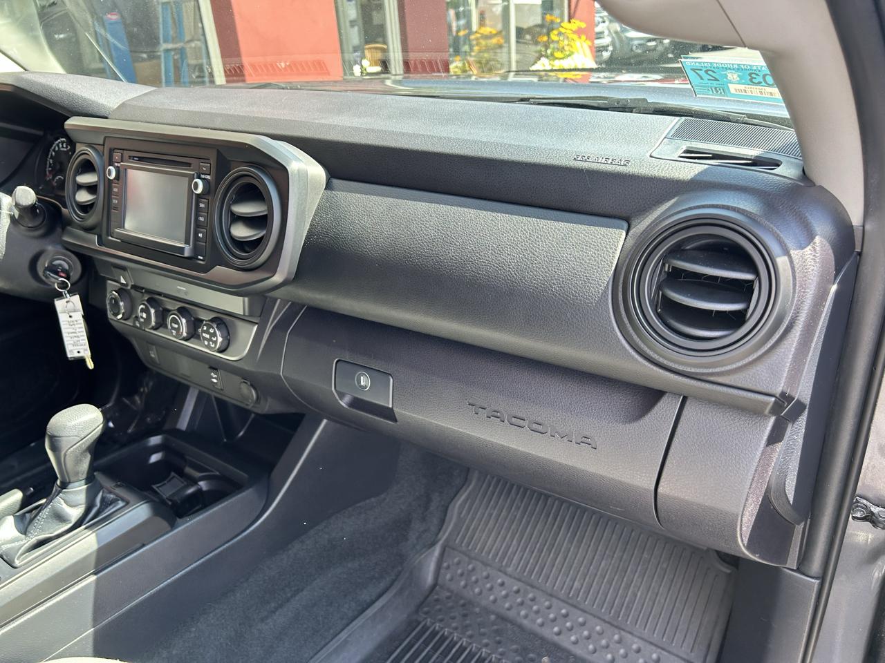 Toyota Tacoma 4WD SR5 Access Cab 6' Bed V6 AT (Natl) 2019