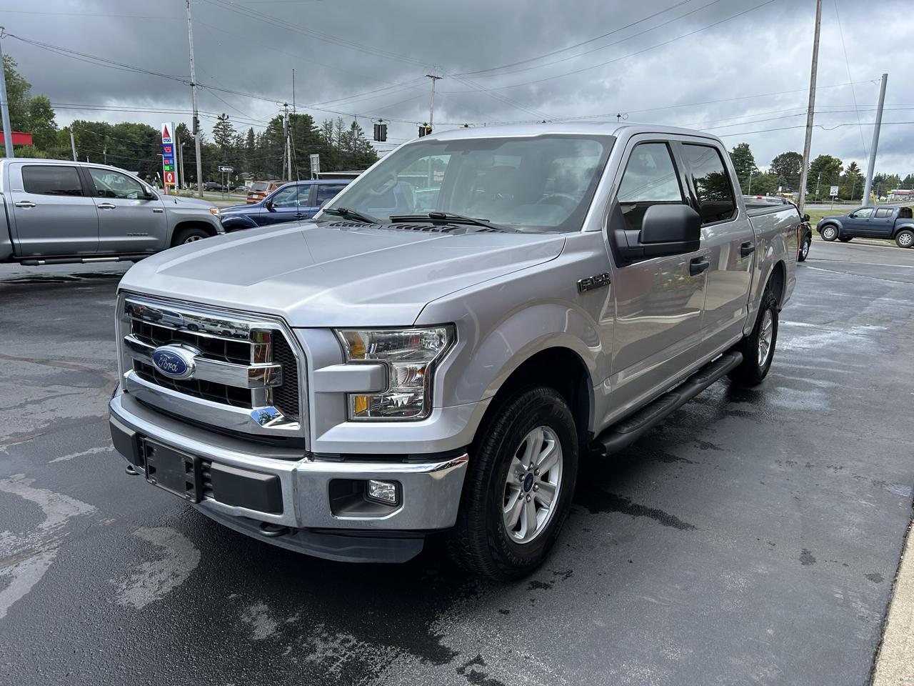 Ford F-150 4WD SuperCrew 145" XLT 2015