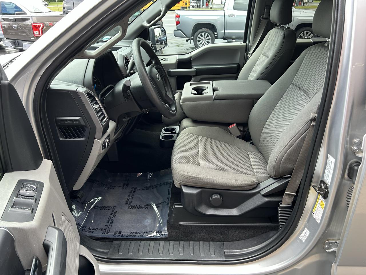 Ford F-150 4WD SuperCrew 145" XLT 2015