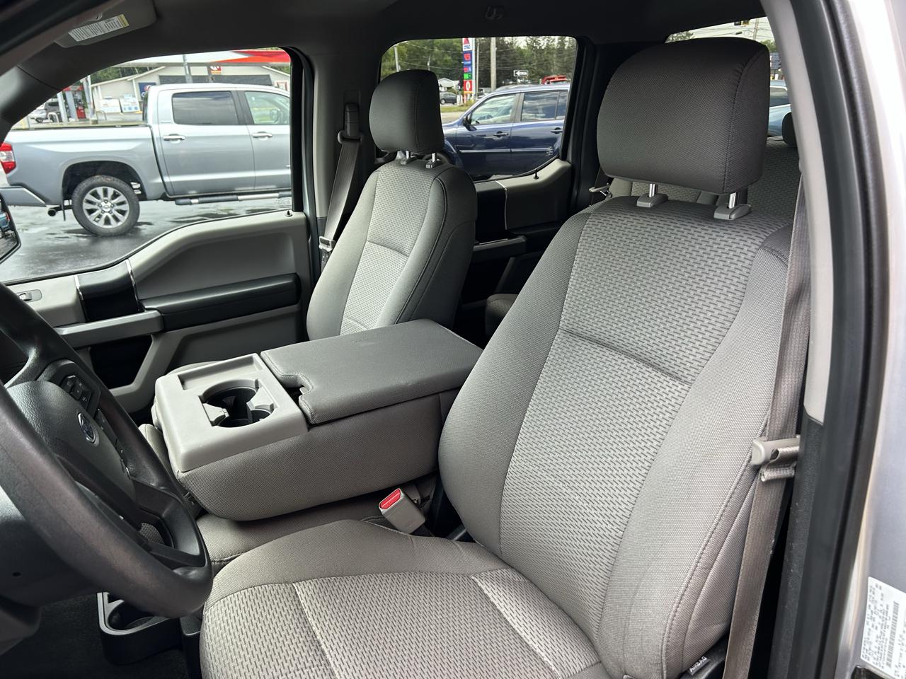 Ford F-150 4WD SuperCrew 145" XLT 2015