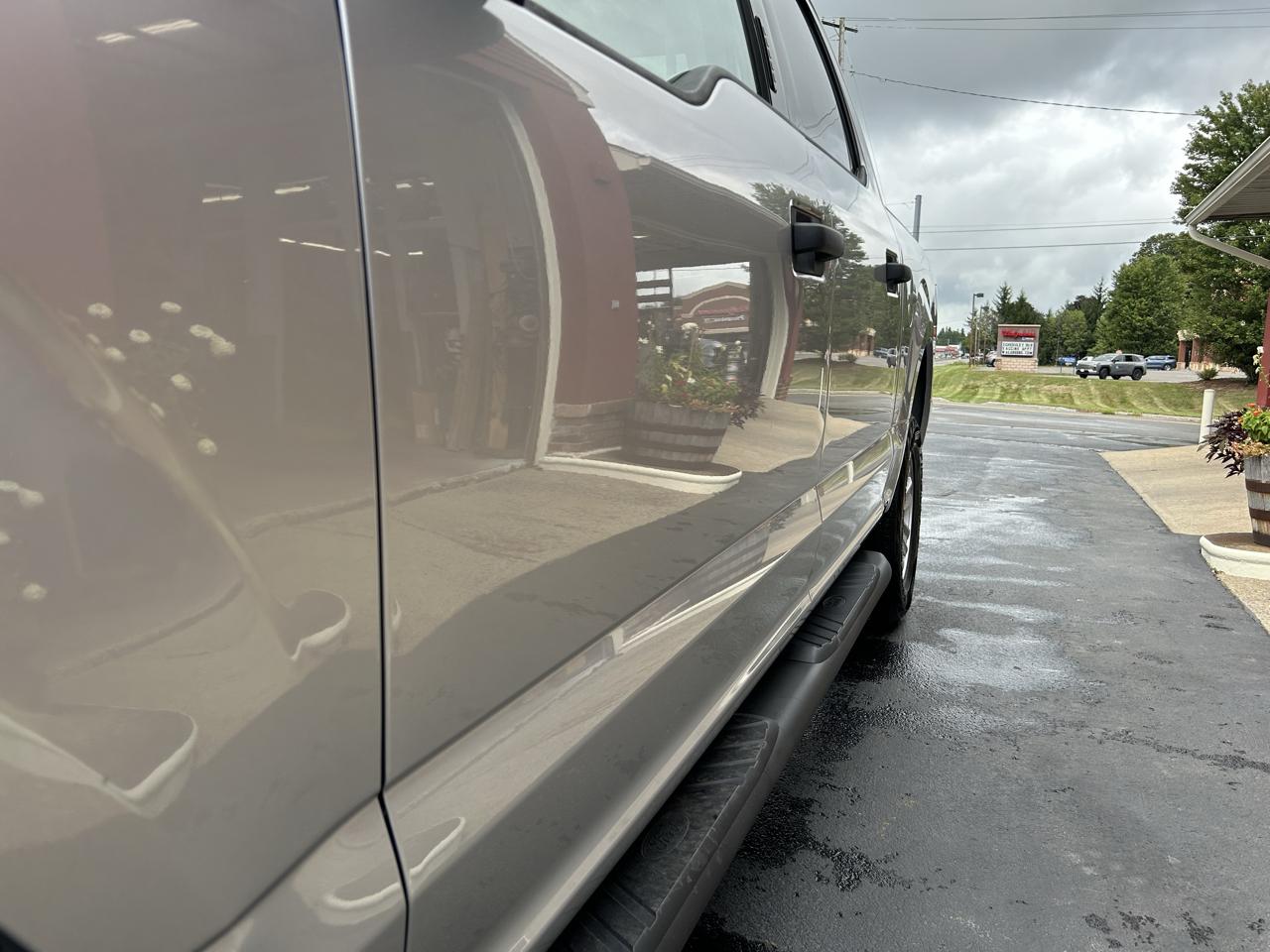 Ford F-150 4WD SuperCrew 145" XLT 2015