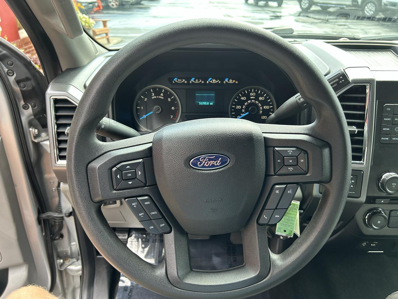 Ford F-150 4WD SuperCrew 145" XLT 2015