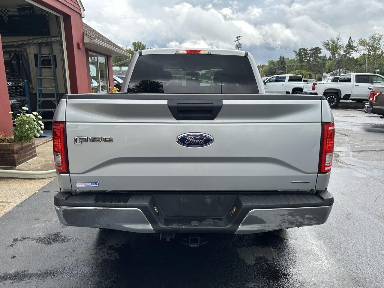 Ford F-150 4WD SuperCrew 145" XLT 2015
