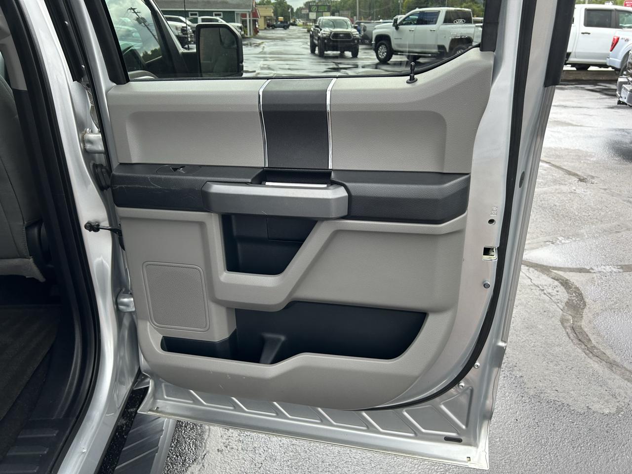 Ford F-150 4WD SuperCrew 145" XLT 2015