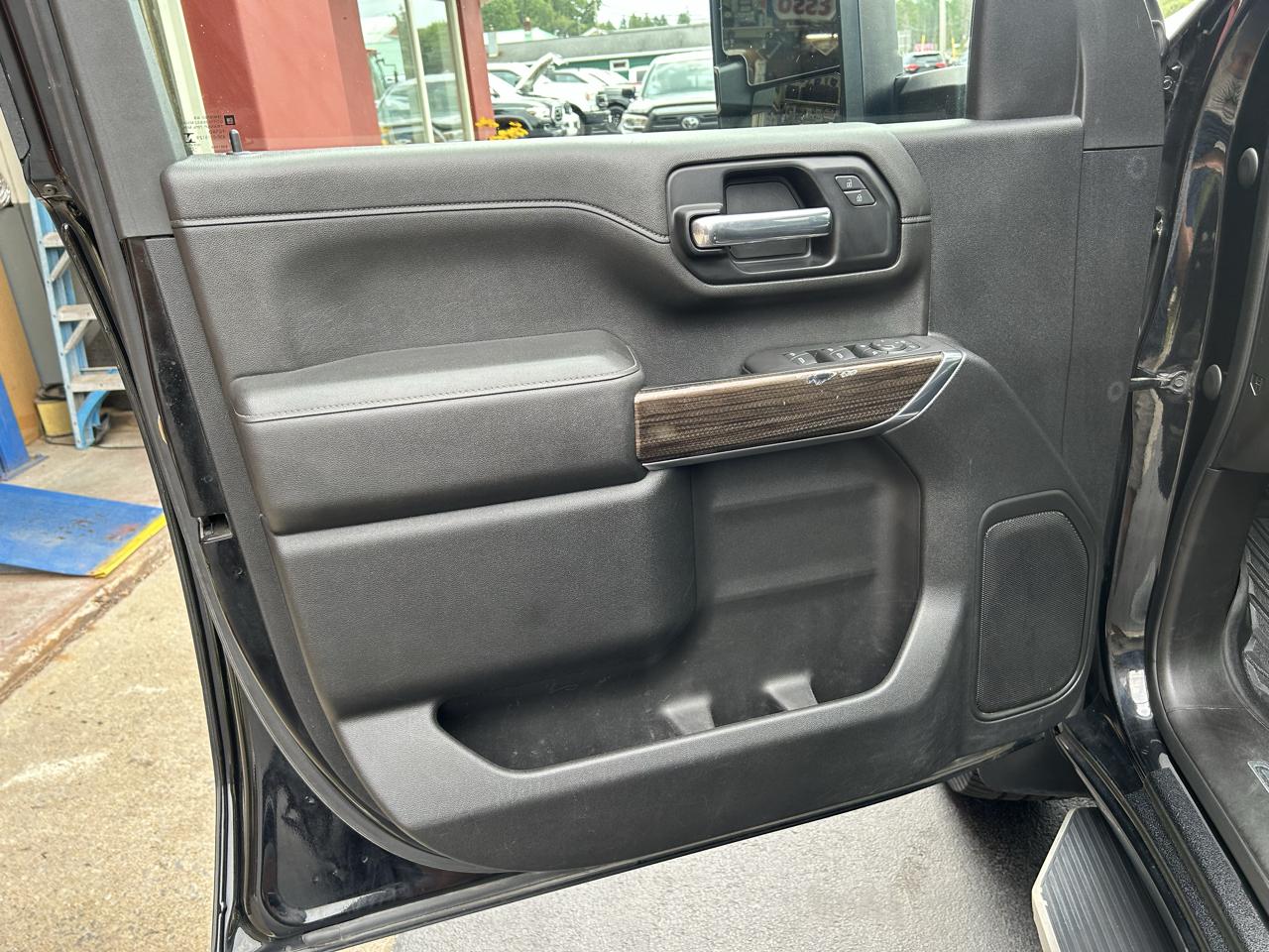 Chevrolet Silverado 2500HD 4WD Crew Cab 159" LT 2021