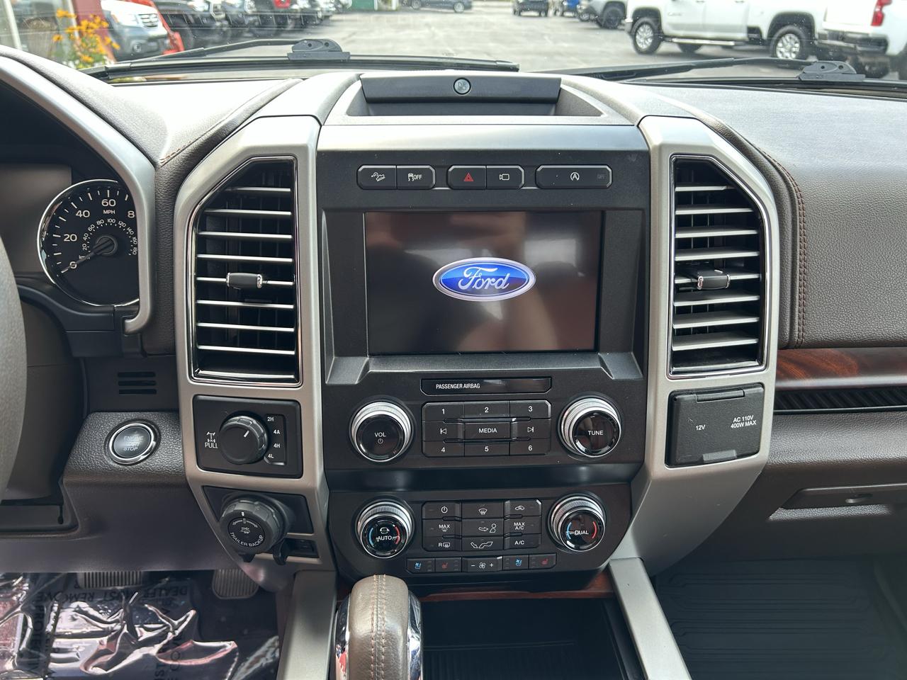 Ford F-150 4WD SuperCrew 157" King Ranch 2019