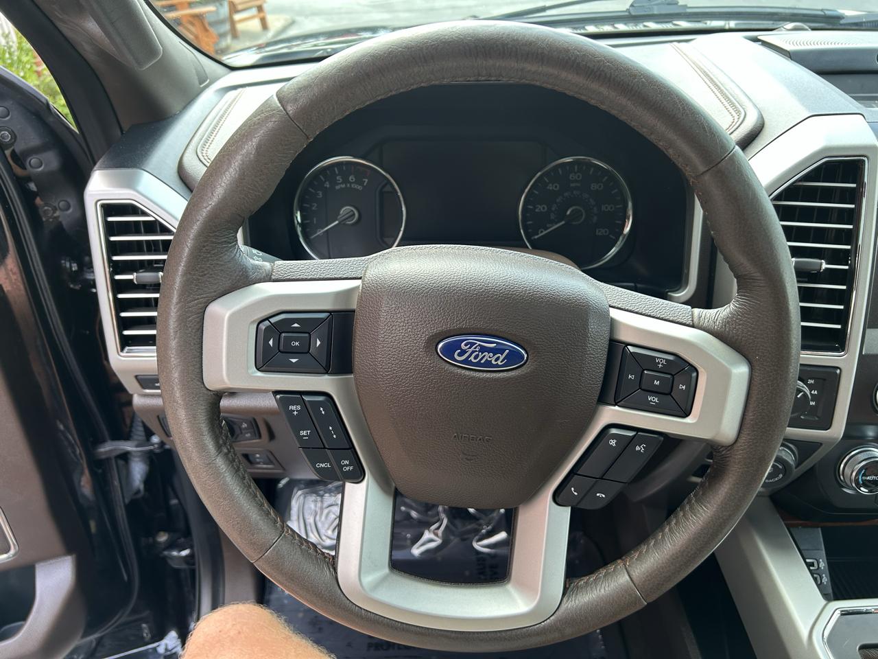 Ford F-150 4WD SuperCrew 157" King Ranch 2019