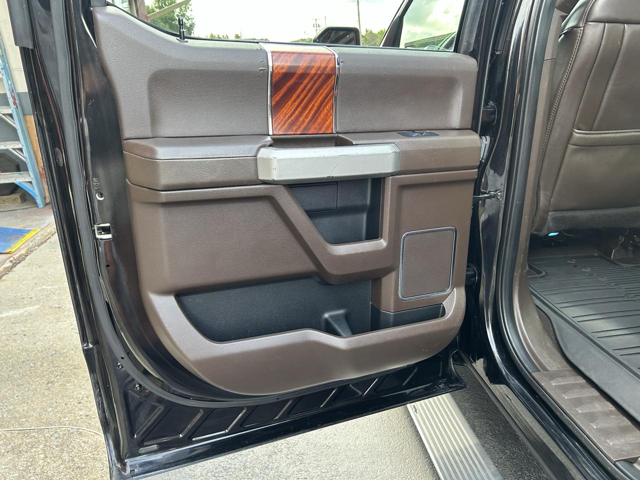 Ford F-150 4WD SuperCrew 157" King Ranch 2019