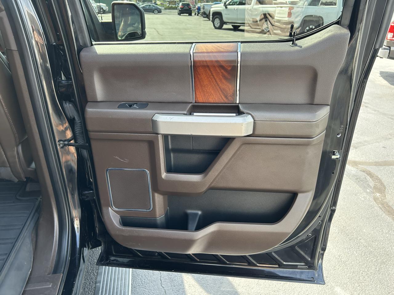 Ford F-150 4WD SuperCrew 157" King Ranch 2019
