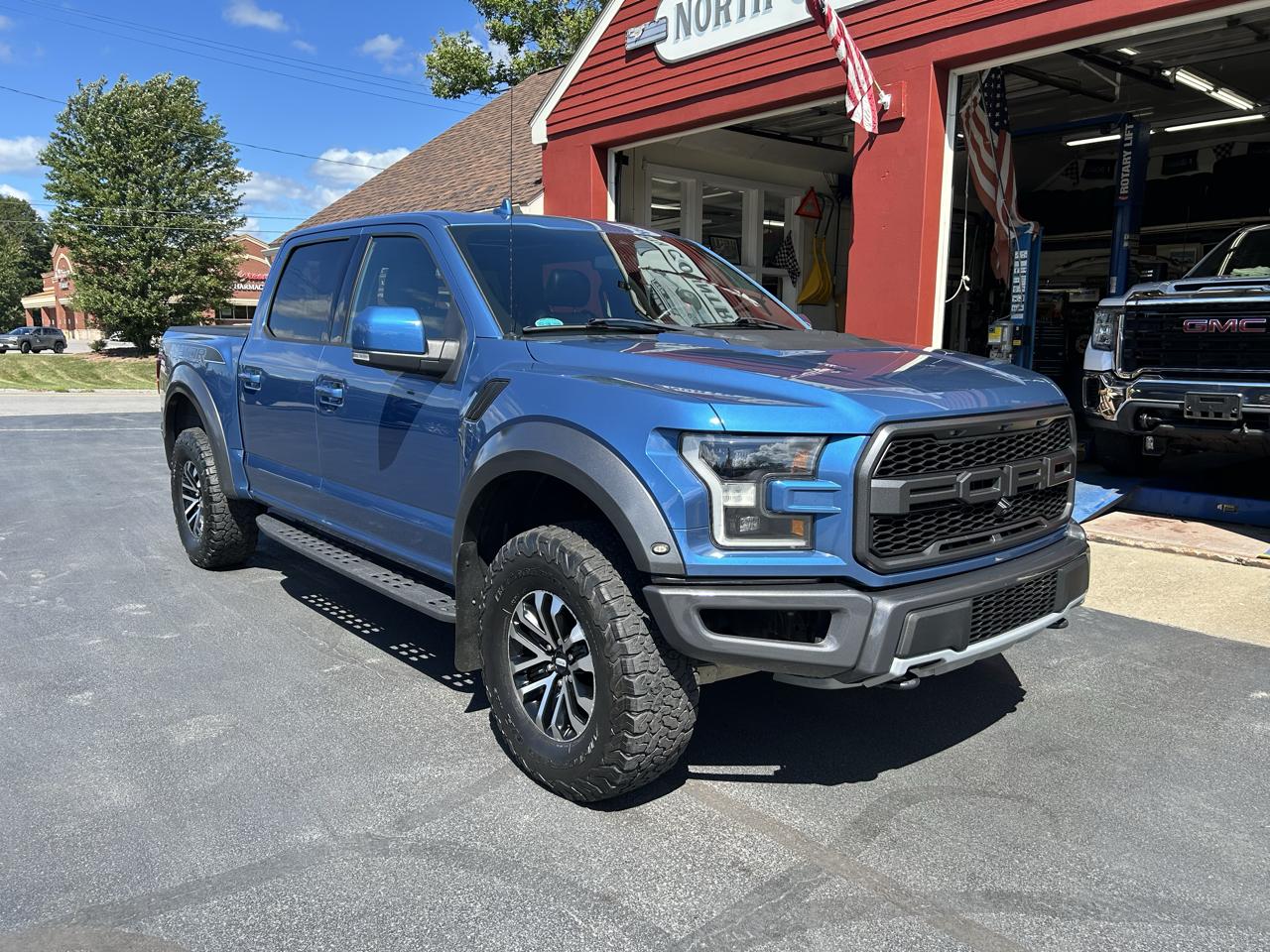 Ford F-150 4WD SuperCrew 145" SVT Raptor 2019
