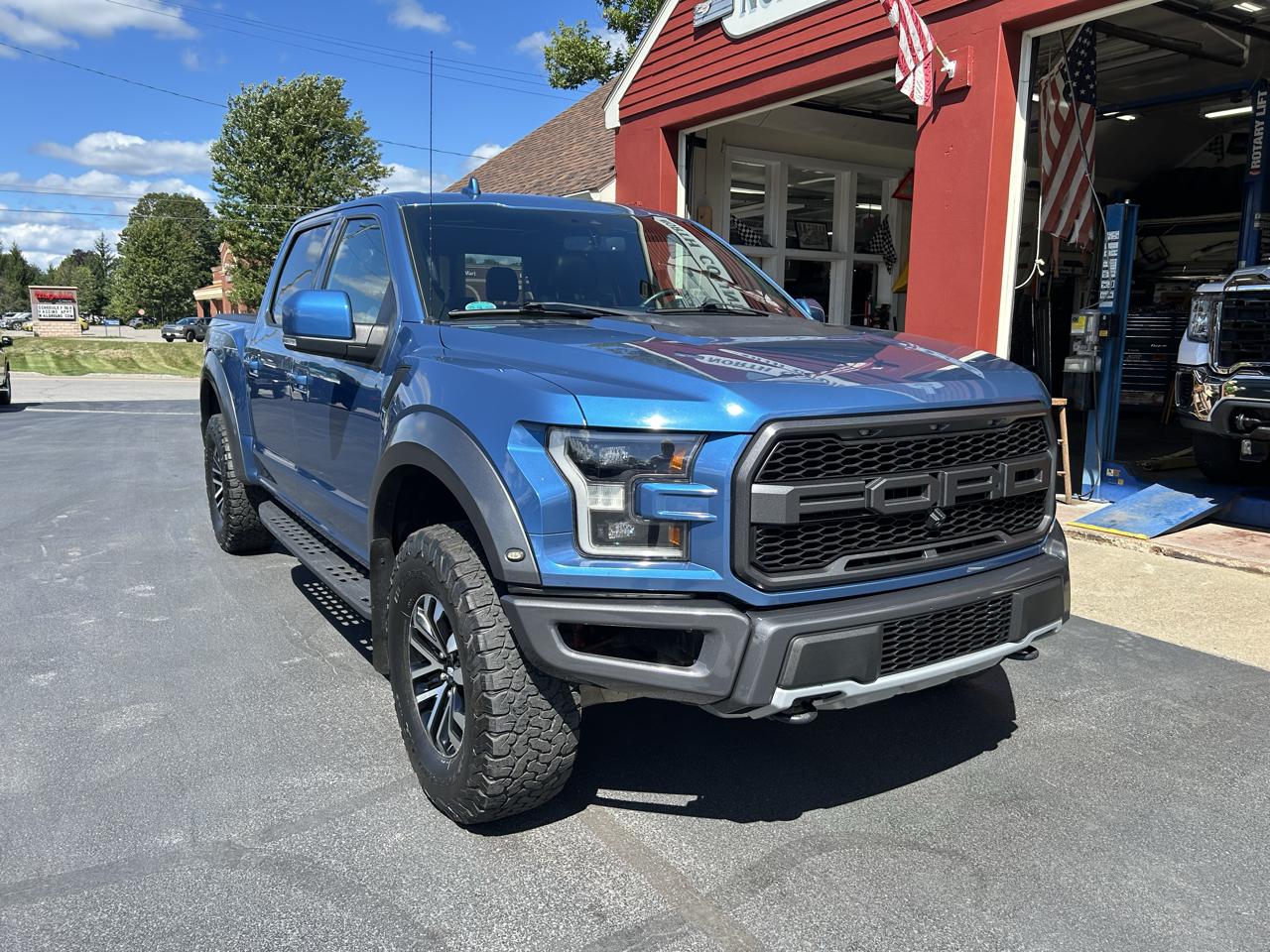 Ford F-150 4WD SuperCrew 145" SVT Raptor 2019