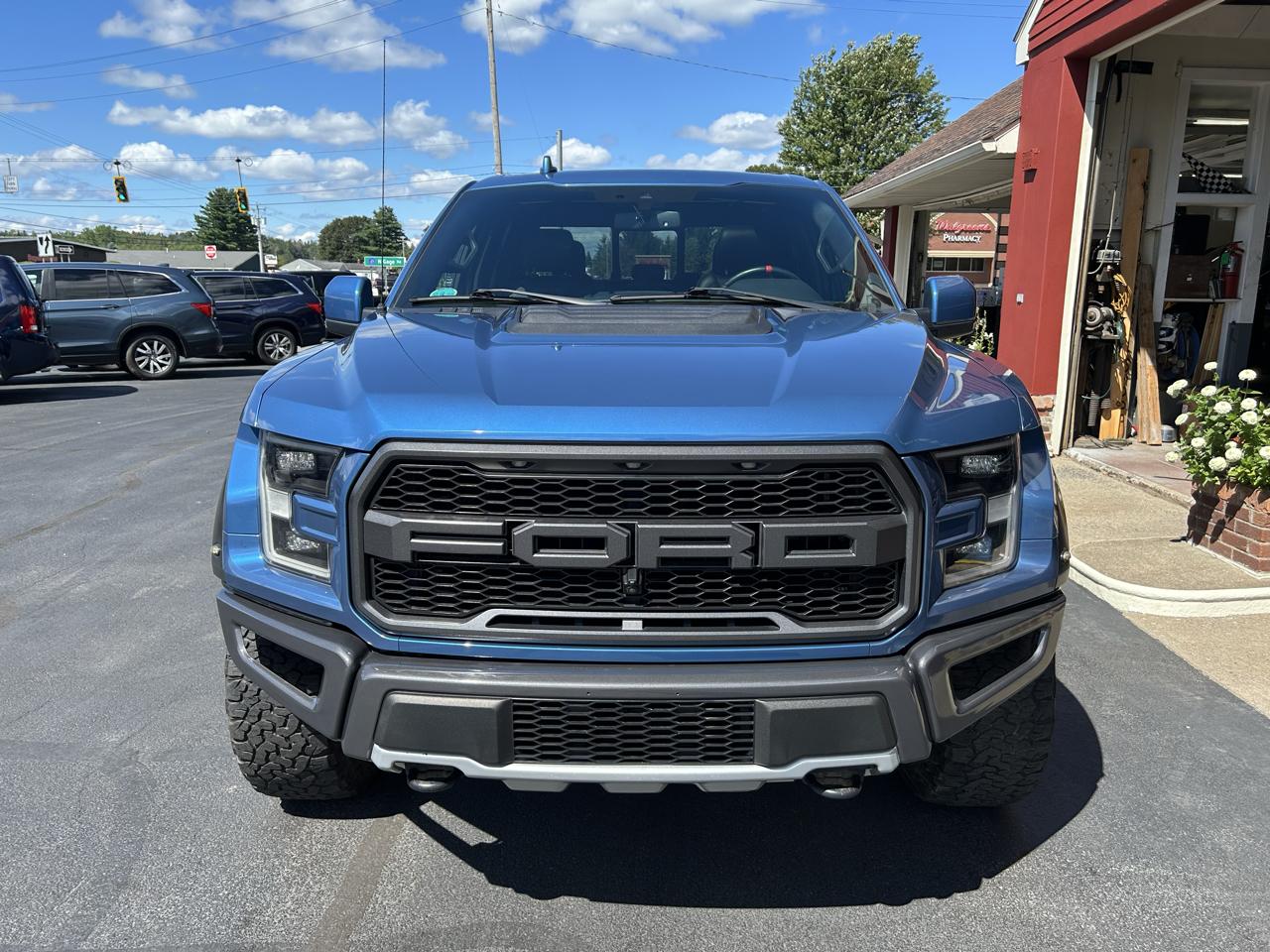 Ford F-150 4WD SuperCrew 145" SVT Raptor 2019