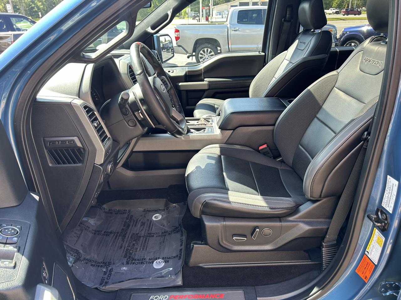 Ford F-150 4WD SuperCrew 145" SVT Raptor 2019