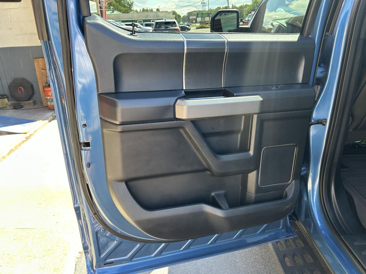 Ford F-150 4WD SuperCrew 145" SVT Raptor 2019