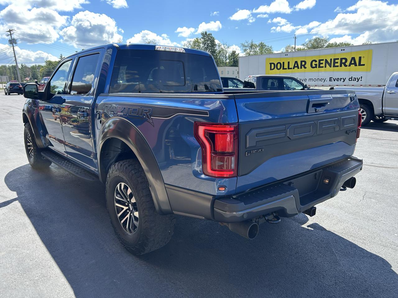 Ford F-150 4WD SuperCrew 145" SVT Raptor 2019
