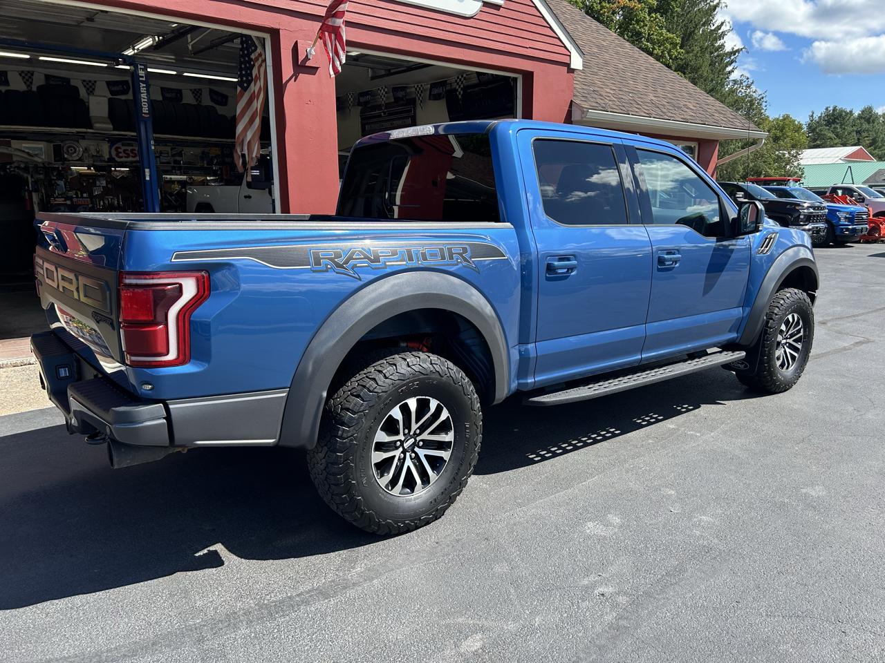 Ford F-150 4WD SuperCrew 145" SVT Raptor 2019