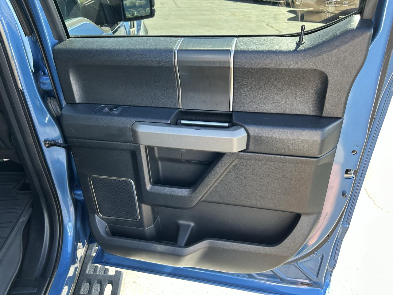 Ford F-150 4WD SuperCrew 145" SVT Raptor 2019