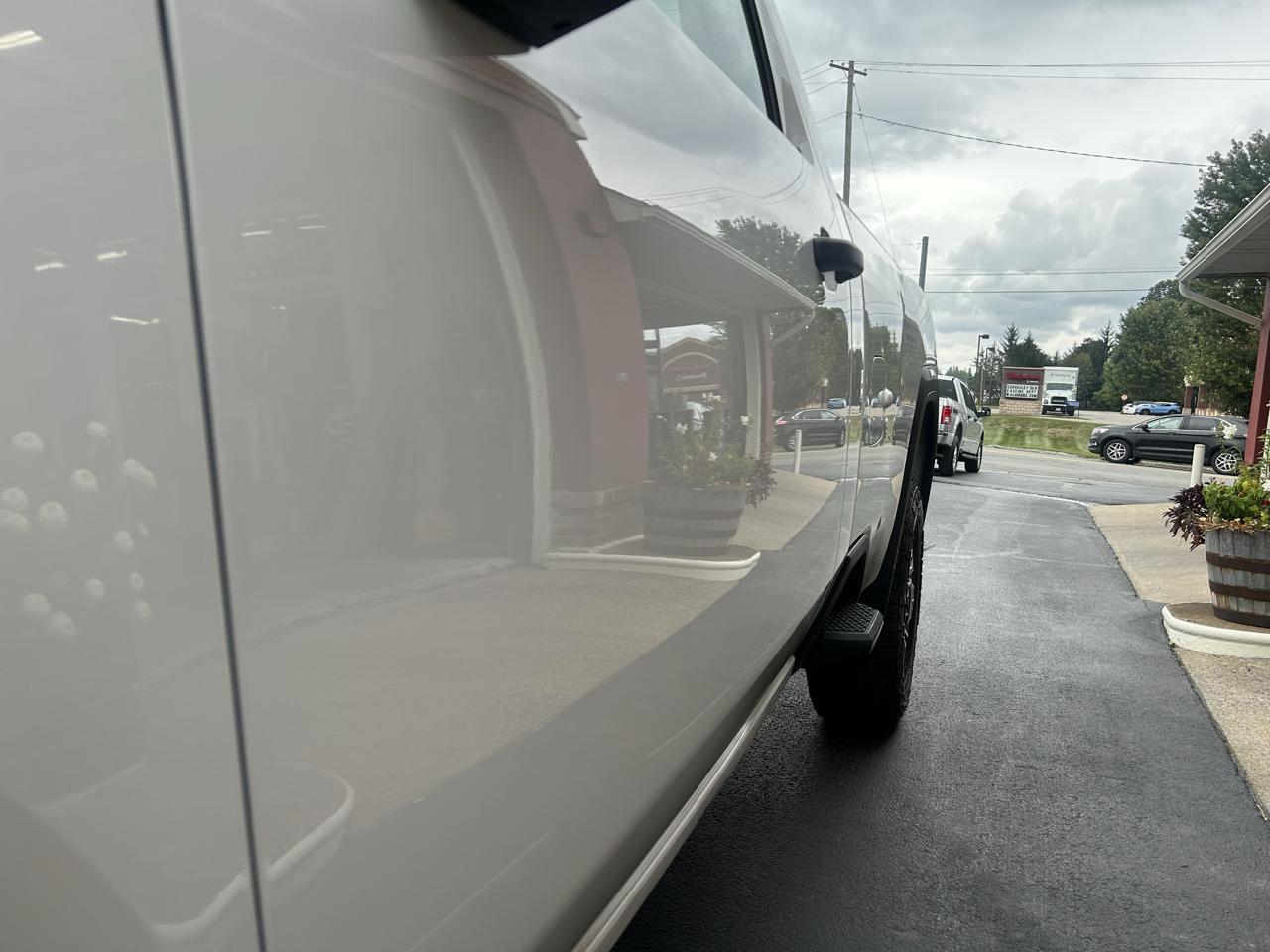 GMC Sierra 3500HD 4WD Reg Cab 142" Pro 2022