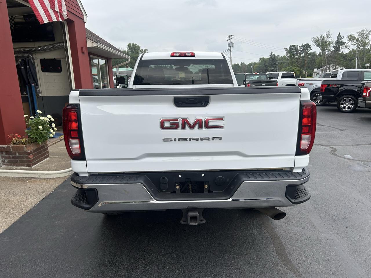 GMC Sierra 3500HD 4WD Reg Cab 142" Pro 2022