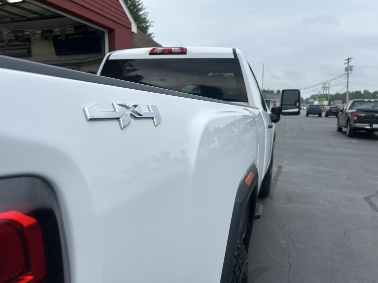 GMC Sierra 3500HD 4WD Reg Cab 142" Pro 2022