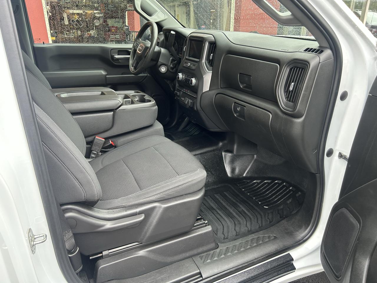 GMC Sierra 3500HD 4WD Reg Cab 142" Pro 2022
